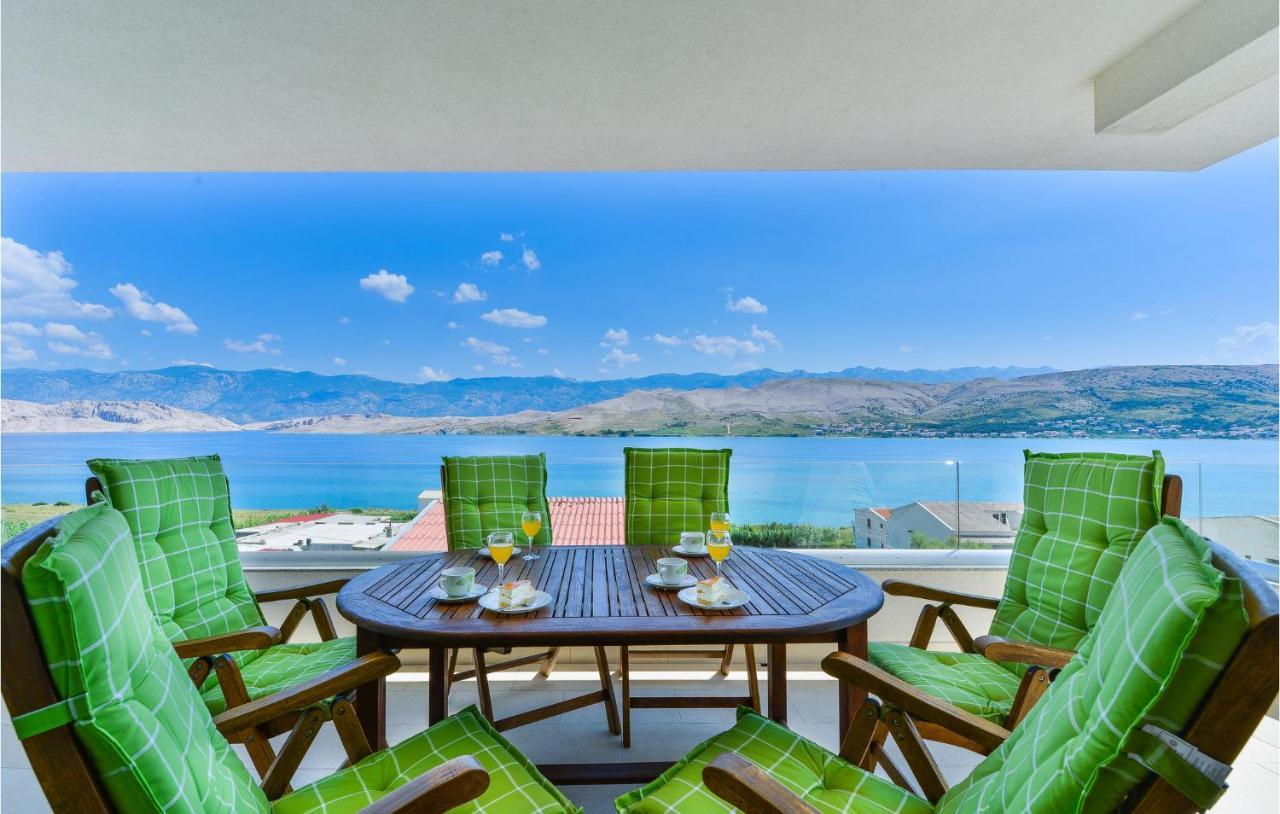 2 Bedroom Beautiful Apartment In Pag باغ المظهر الخارجي الصورة