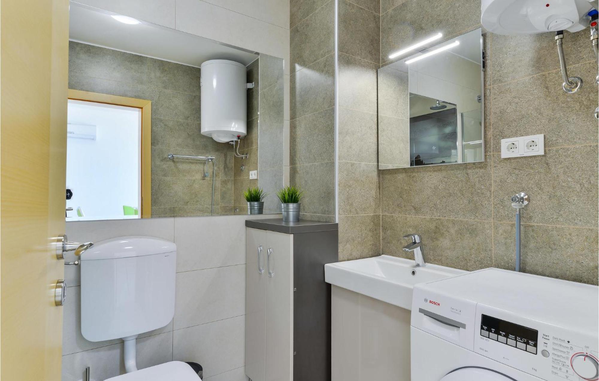 2 Bedroom Beautiful Apartment In Pag باغ المظهر الخارجي الصورة
