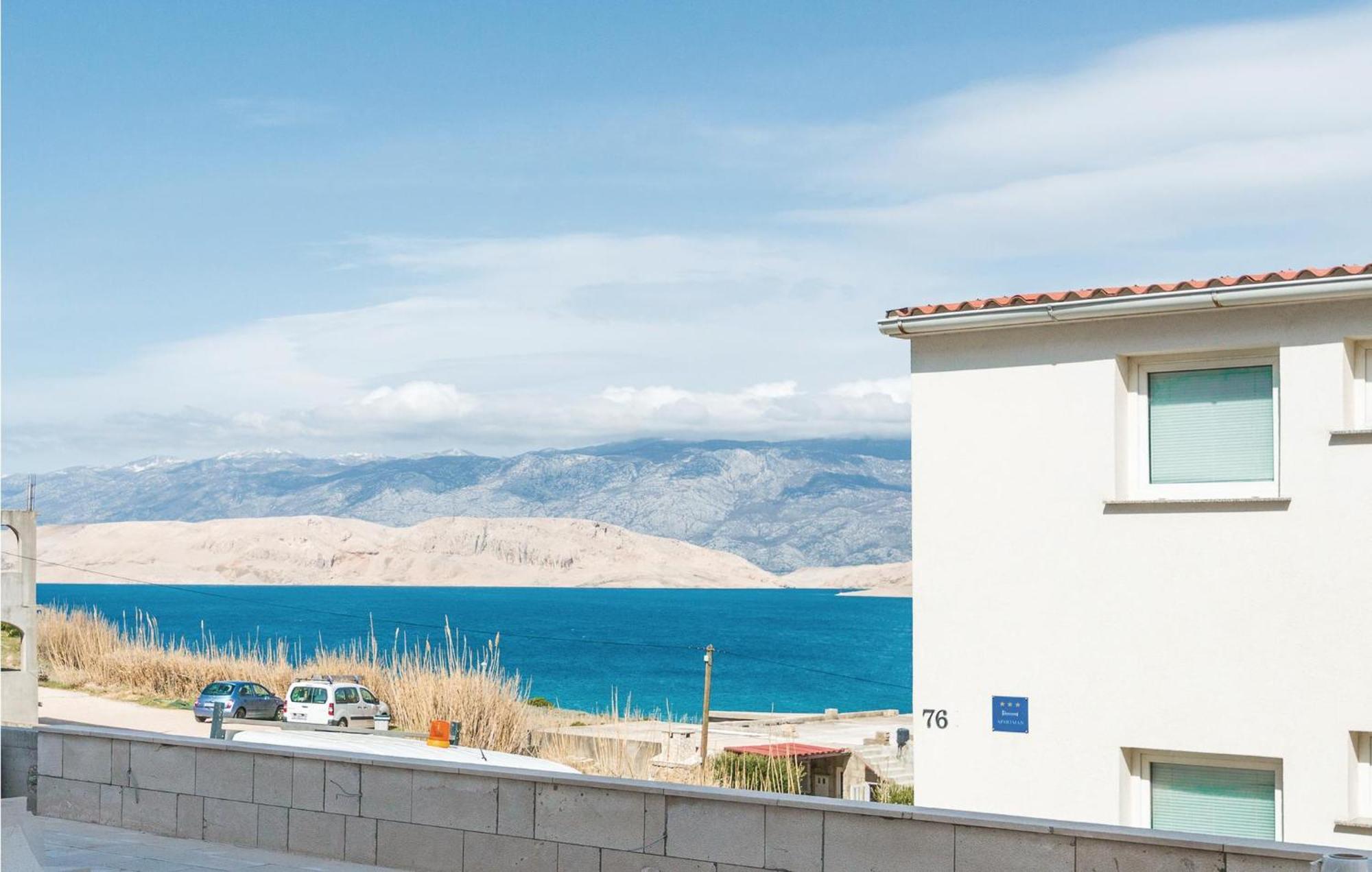 2 Bedroom Beautiful Apartment In Pag باغ المظهر الخارجي الصورة